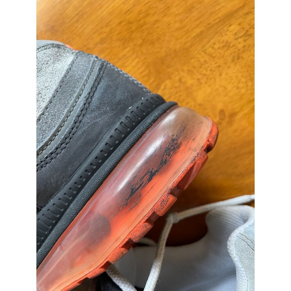 Nike Air Max Men's Sneakers Sz 6.5 Gray & Orange Vintage Vibes 2010 - Picture 6 of 16